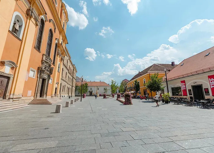 Old Town Square Apartments Cluj